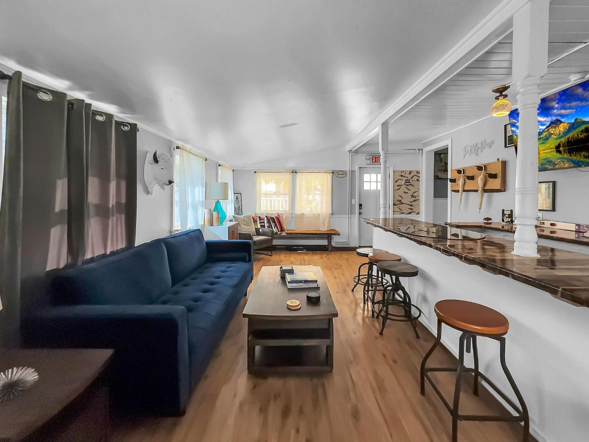 The Kelly House - 4 Bedroom Historic Lodge - Downtown Еликотвил Екстериор снимка