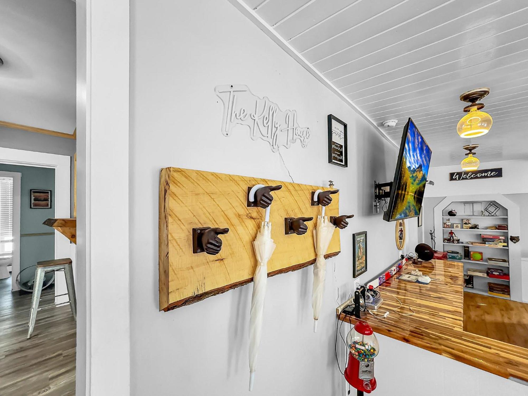 The Kelly House - 4 Bedroom Historic Lodge - Downtown Еликотвил Екстериор снимка