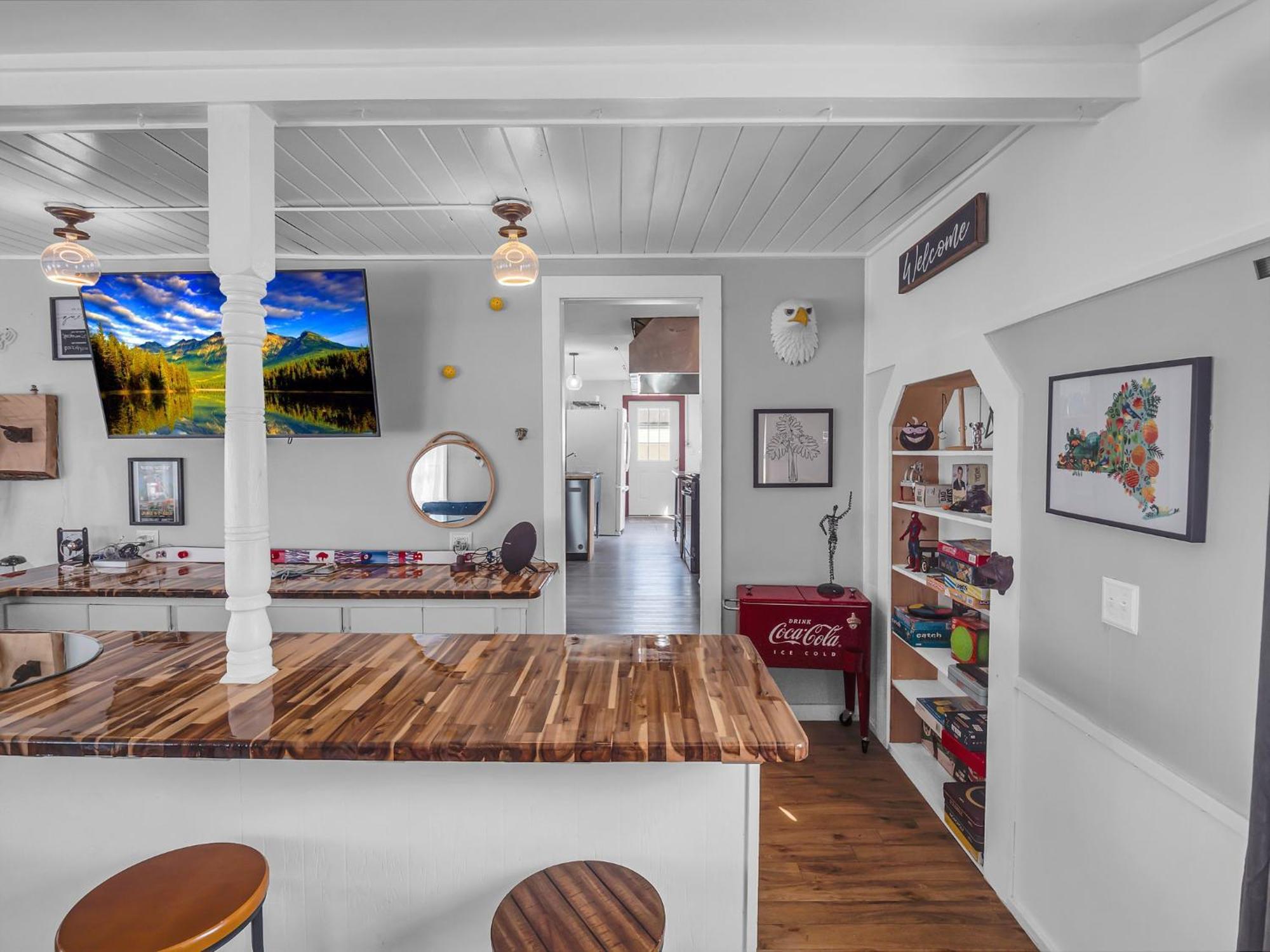 The Kelly House - 4 Bedroom Historic Lodge - Downtown Еликотвил Екстериор снимка