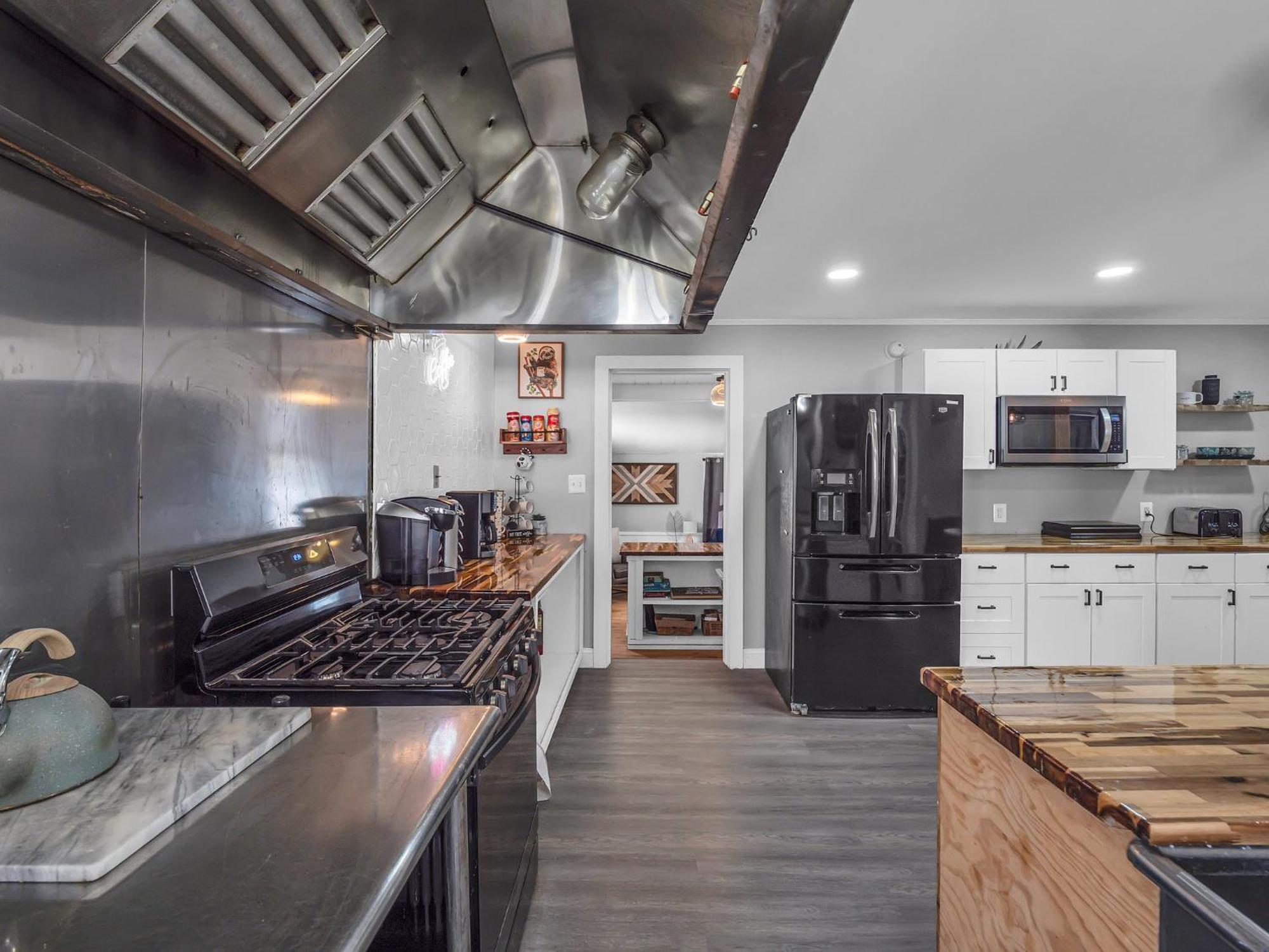 The Kelly House - 4 Bedroom Historic Lodge - Downtown Еликотвил Екстериор снимка